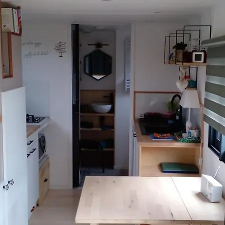 Tiny House *